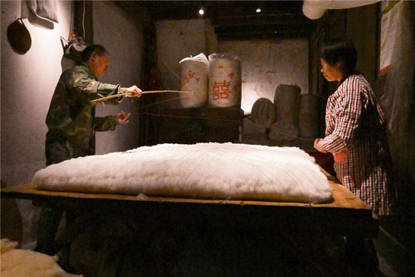 夢見爛棉絮被子_周公解夢