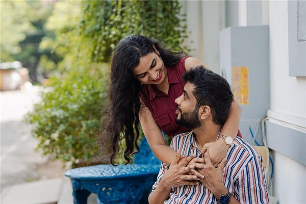 夢見有人愛有什麼寓意嗎_周公解夢