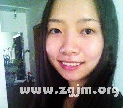 長虎牙的女生
