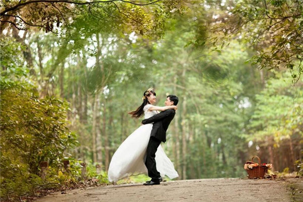 夢見參加婚禮_周公解夢