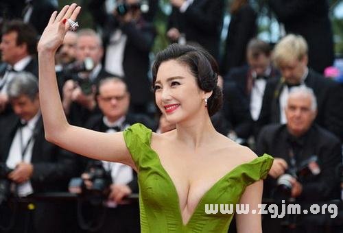 男女胸形定一生命運
