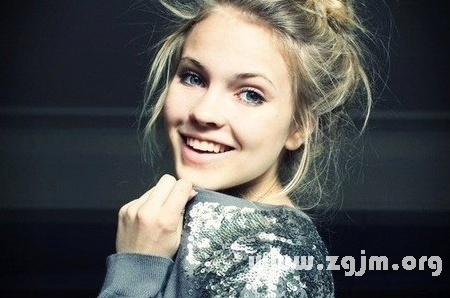 最善於在職場隱藏實力的星座_十二星座