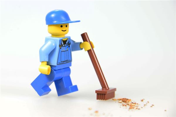 夢到清理糞坑是咋回事_周公解夢