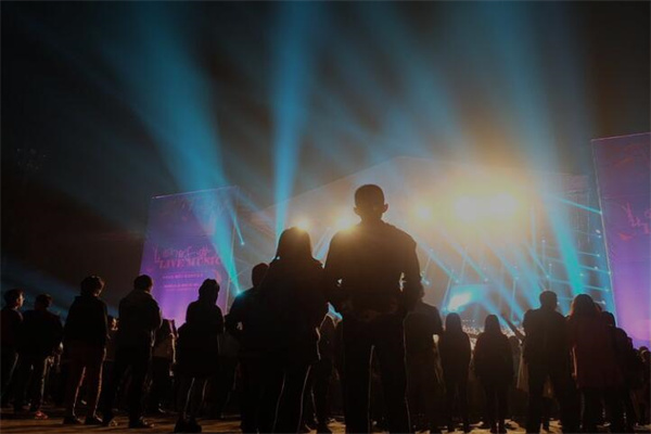 夢見看歌舞是凶兆還是吉兆_周公解夢